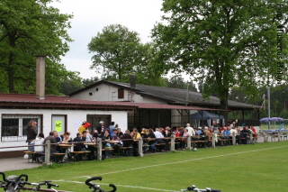 Maifest am Fussballplatz